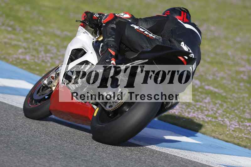 Archiv-2025/01 24.-27.01.2025 Moto Center Thun Jerez/rot-red/backside